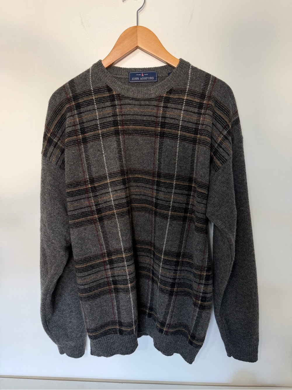 John Ashford Men’s Large 100% Wool Gray Plaid Crewneck Sweater Vintage Preppy